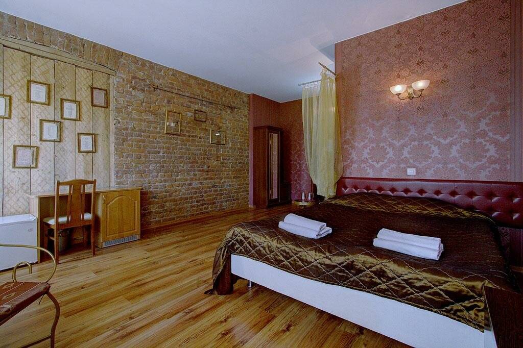 Номер комфорт с 1 двуспальной кроватью